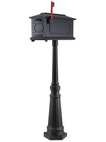 Kingston Curbside Mailbox with Tacoma Post in Matte Black.